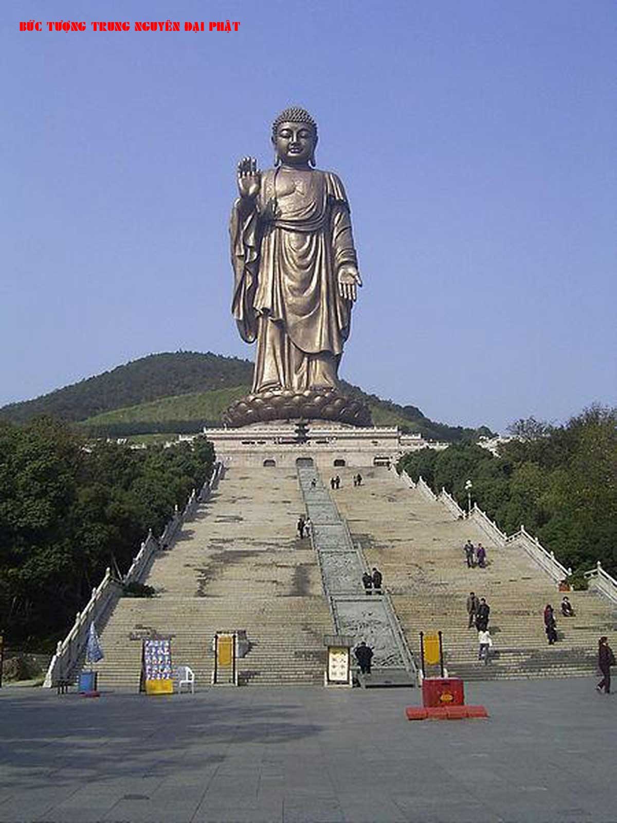 Bức Tượng Trung Nguyên Đại Phật