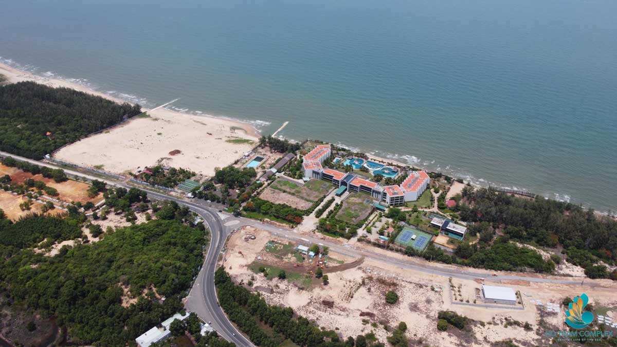 H&igrave;nh ảnh thực tế Hồ Tr&agrave;m Complex