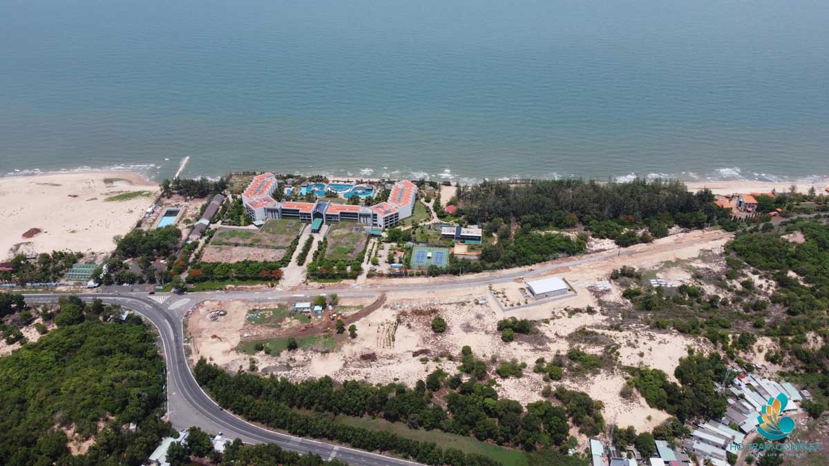 To&agrave;n cảnh thực tế Hồ Tr&agrave;m Complex