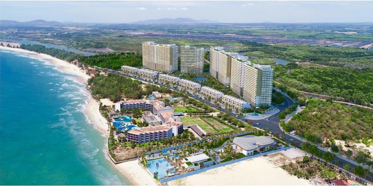 To&agrave;n cảnh Hồ Tr&agrave;m Complex
