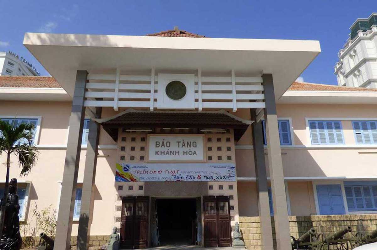 Bảo T&agrave;ng Kh&aacute;nh H&ograve;a