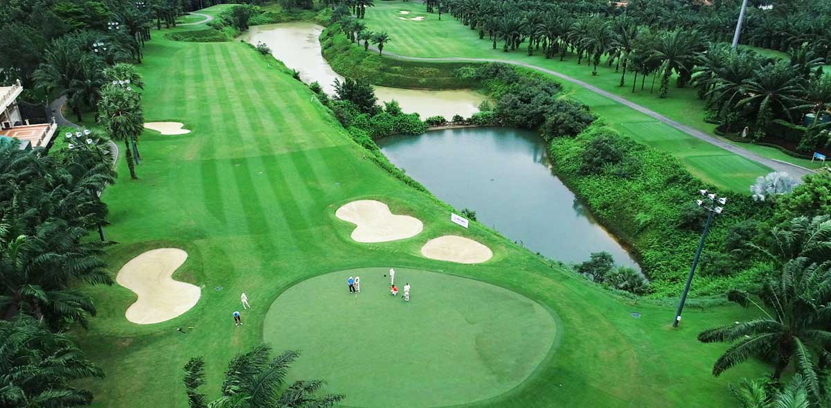 Tuyệt t&aacute;c b&ecirc;n S&acirc;n Golf Long Th&agrave;nh