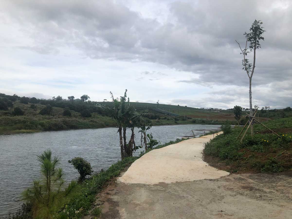 Cap nhat tien do thi cong Lang sinh thai Kingdom Ecolake Village - Kingdom Ecolake Village