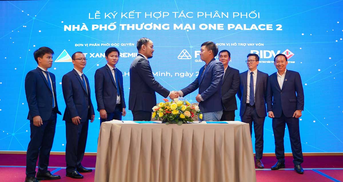 Le ky ket hop tac Khu nha pho thuong mai One Palace 2 Quan 12 - One Palace 2