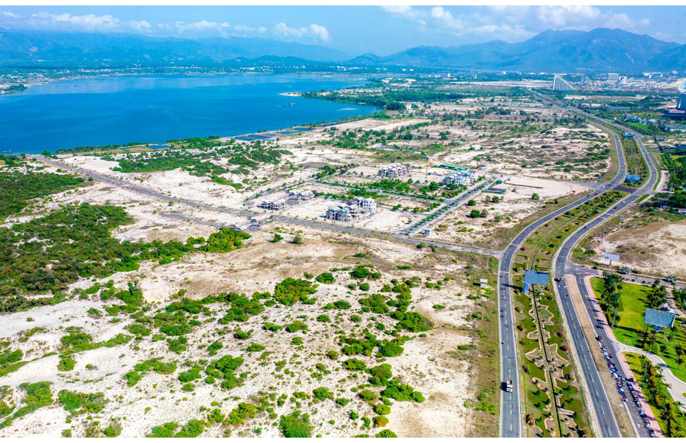 Vinhomes Cam Ranh Tien do thi cong Du an Vinhomes Cam Ranh moi nhat 2022 - Vinhomes Cam Ranh