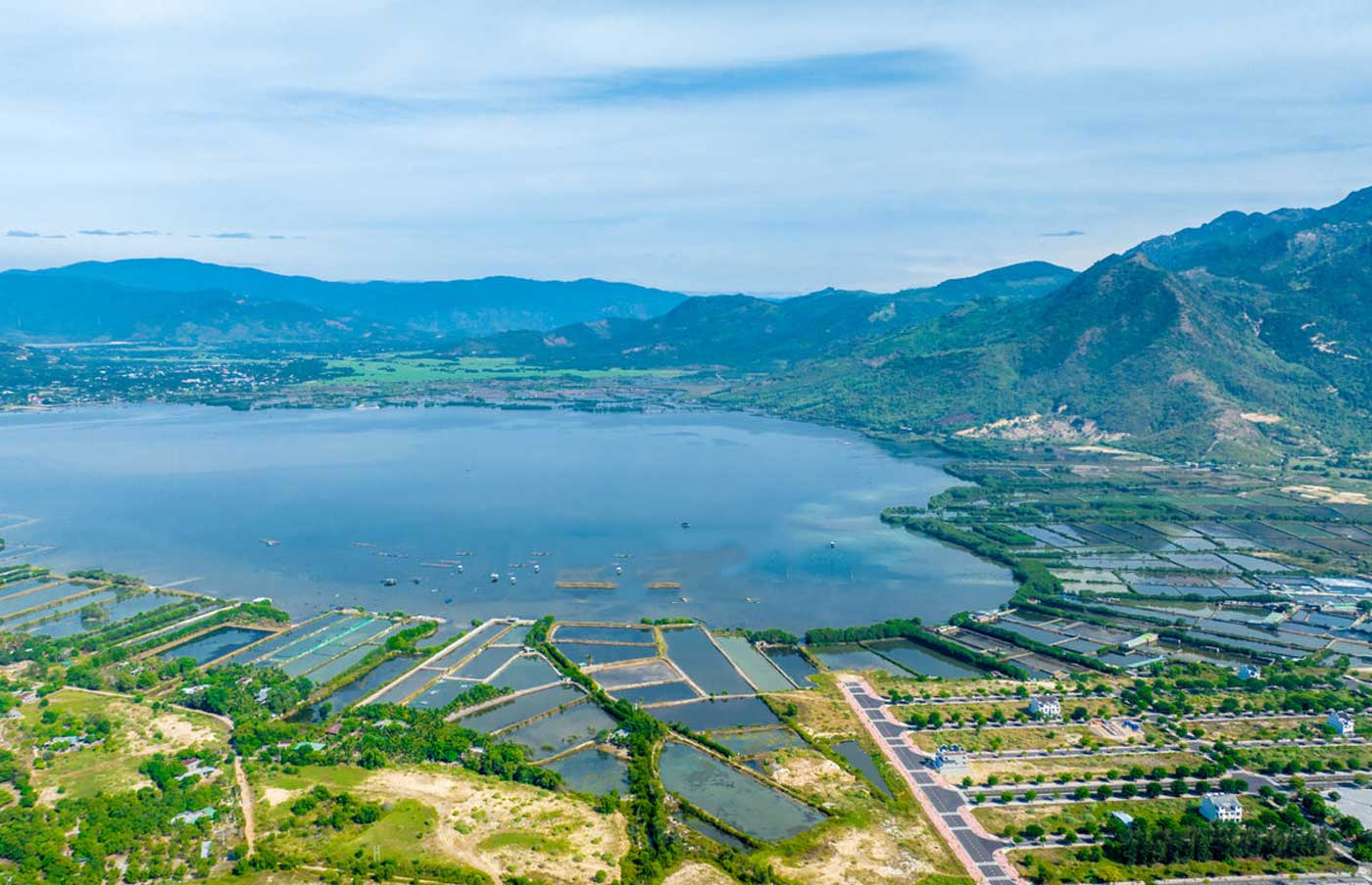 Vinhomes Cam Ranh Tien do thi cong Du an Vinhomes Cam Ranh - Vinhomes Cam Ranh