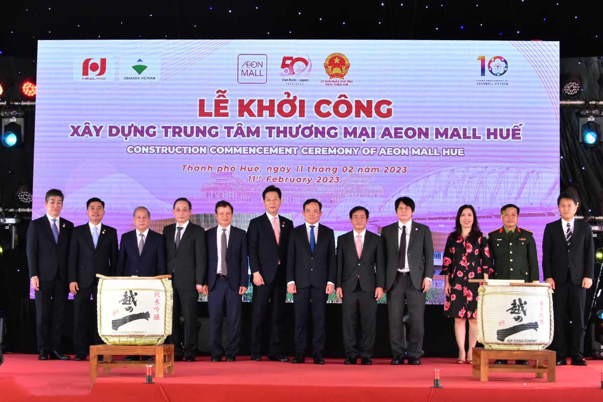 Phó thủ tướng Trần Lưu Quang tham dự lễ khởi công Dự án Aeon Mall Huế Phó thủ tướng Trần Lưu Quang tham dự lễ khởi công Dự án Aeon Mall Huế